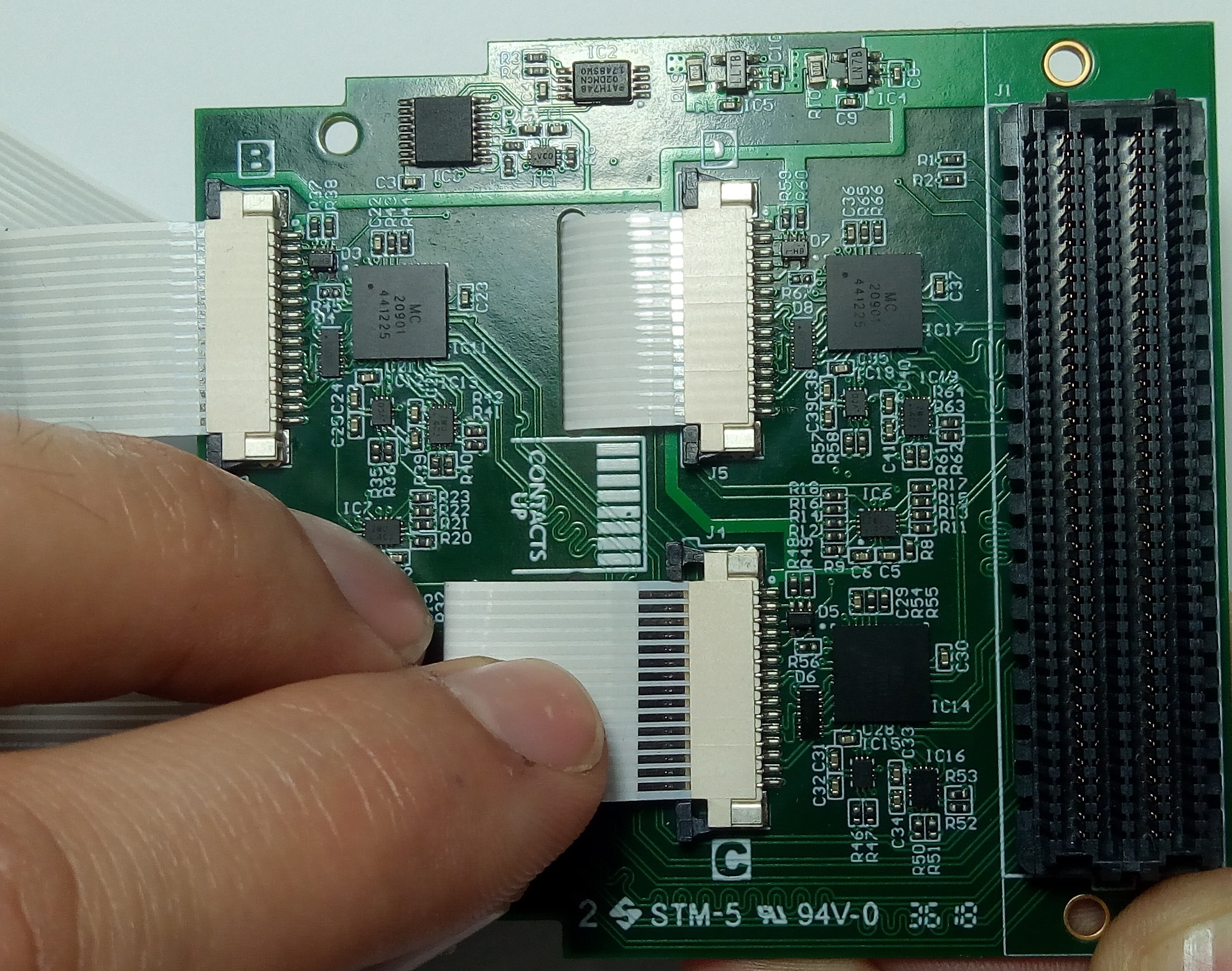 fmc_pcam_adapter_detail.jpg