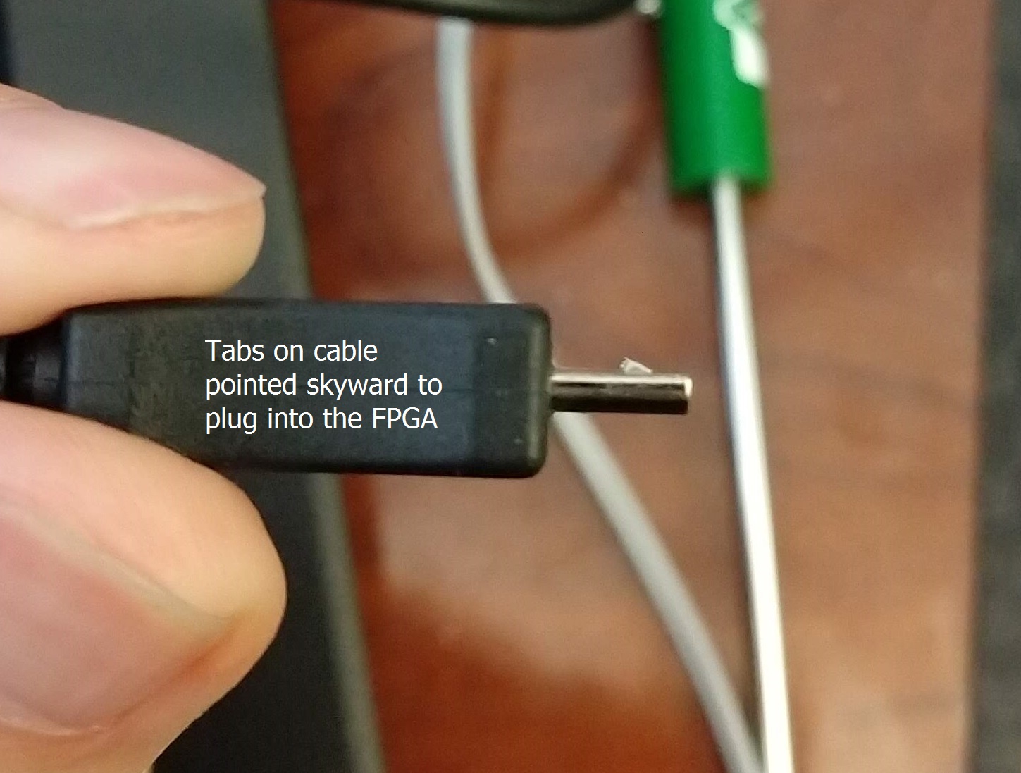 micro_usb_cable_orientation.jpg